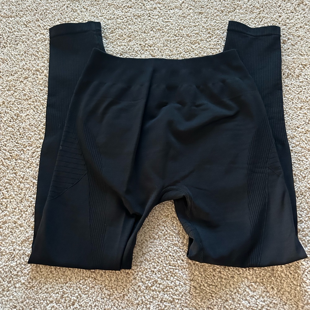 Alphalete leggings